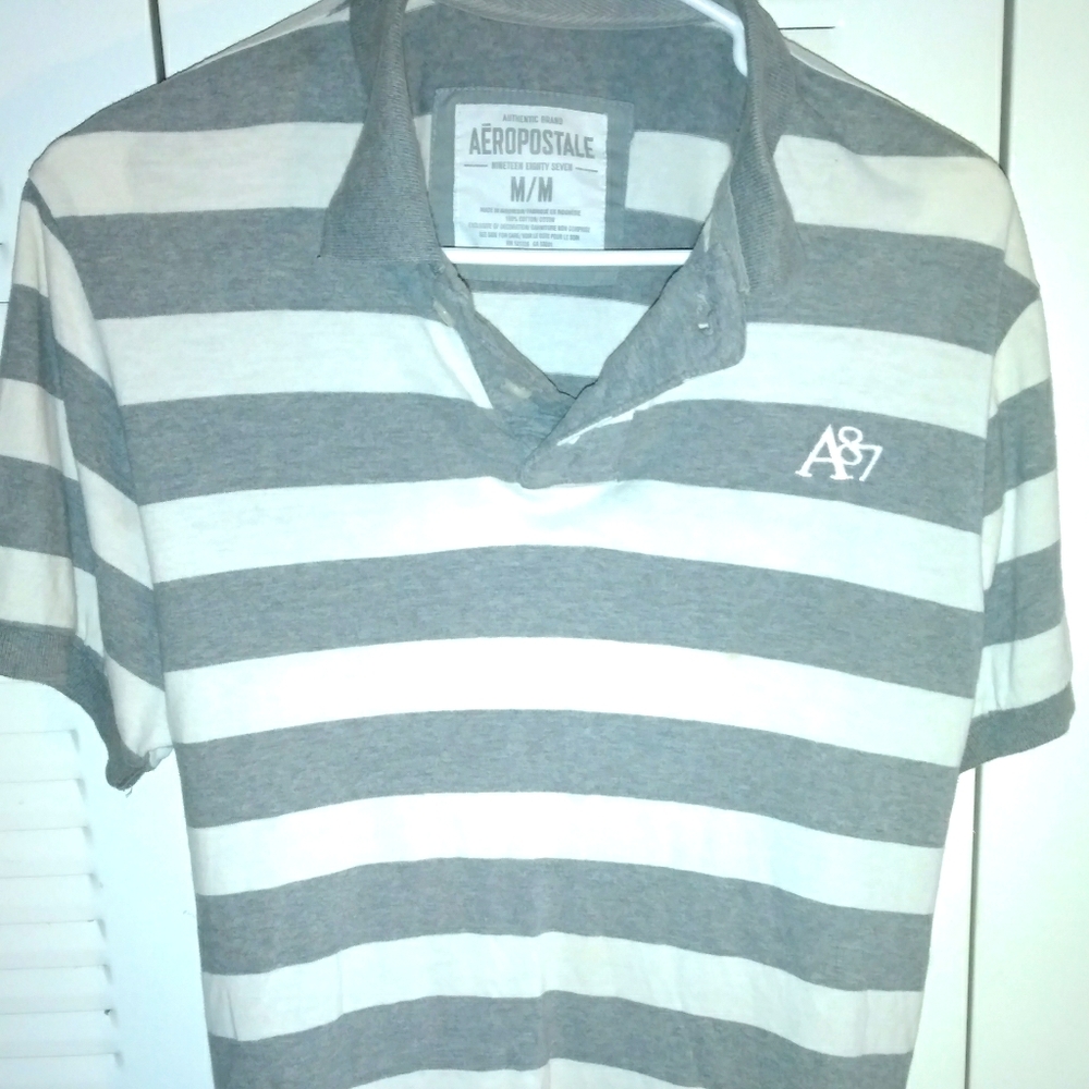 2 American eagle polos/1 aeropostal polo